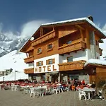 Hotel Cime Bianche 3*
