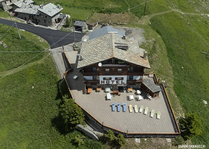 Cime Bianche 3* Breuil-Cervinia